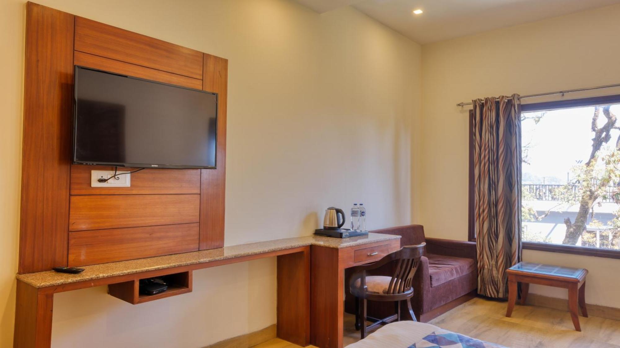 Basera Hotel Масурі Екстер'єр фото